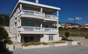 Apartments Cirjak